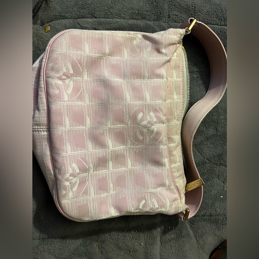 Chanel authentic vintage shoulder bag